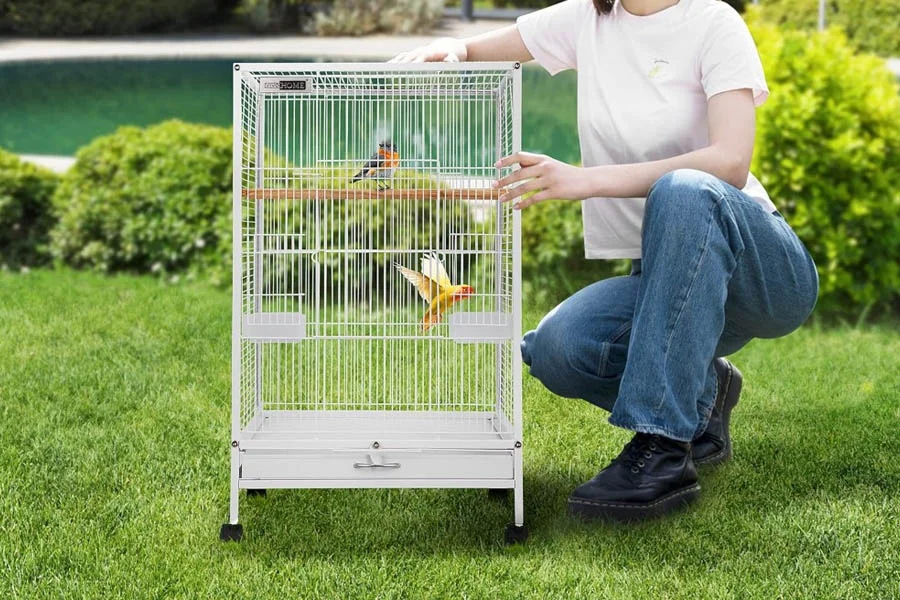 Luxury Small Bird Cage on Rollers