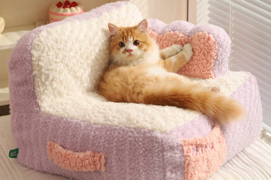 Luxury Heated Cat Furniture