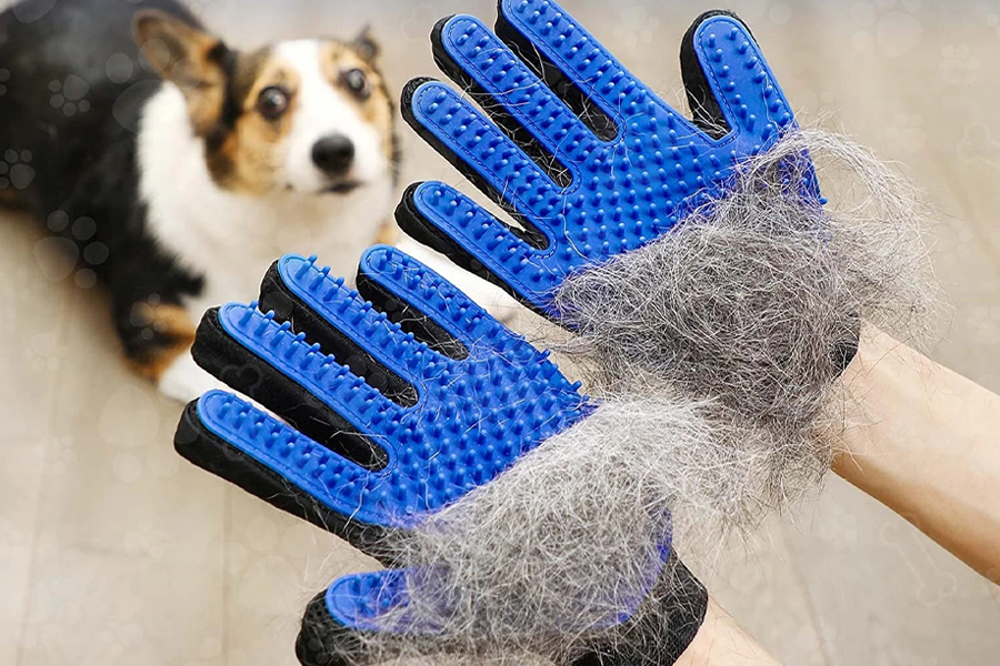 Dog hair removal glove